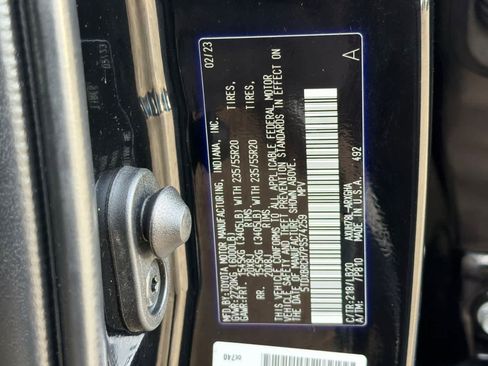 Used 2023 Toyota Highlander Limited image 29