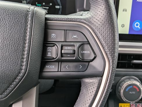 Used 2025 Toyota 4Runner TRD Off-Road Premium image 27