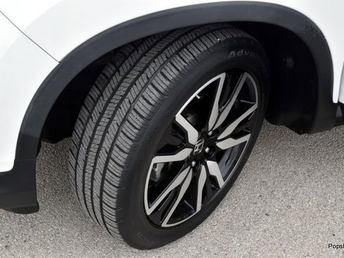 Used 2020 Honda Pilot Touring image 5