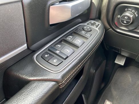 Used 2024 RAM 2500 Big Horn AWD/4WD image 30