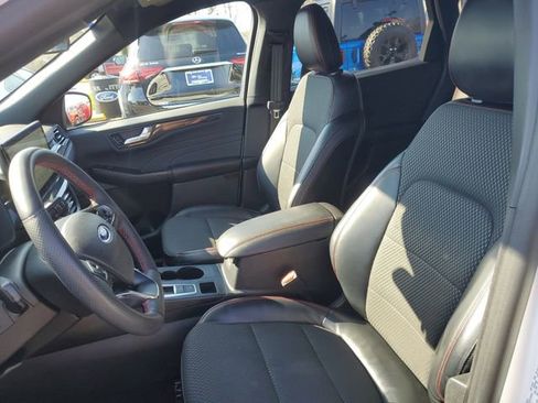 Certified 2023 Ford Escape ST-Line w/ Tech Pack #1 AWD/4WD image 14