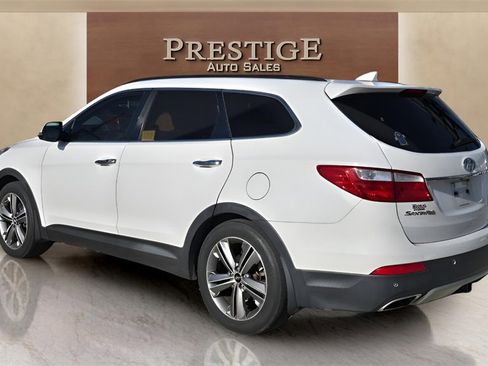 Used 2016 Hyundai Santa Fe SE w/ Option Group 03 image 21