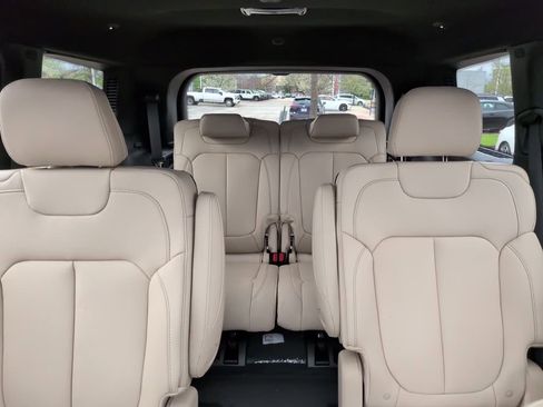 New 2026 Jeep Grand Cherokee L Limited image 32