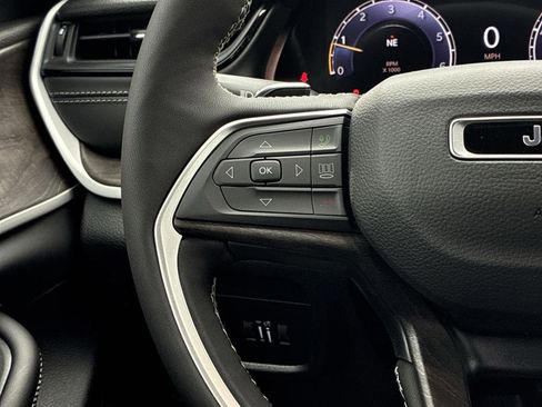 New 2026 Jeep Grand Cherokee L 4WD image 21