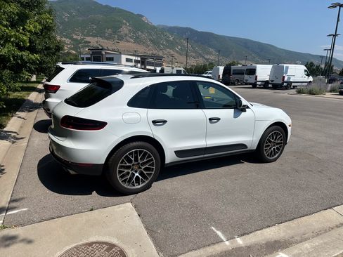 Used 2018 Porsche Macan S AWD/4WD image 4