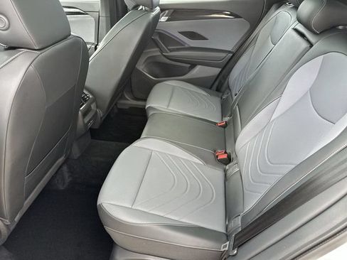 Used 2025 Volkswagen Tiguan SE R-Line AWD/4WD image 26
