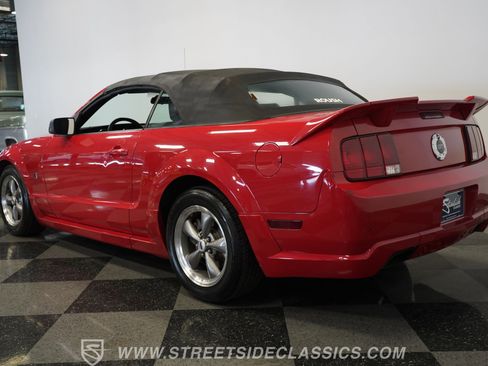 Used 2005 Ford Mustang GT image 14