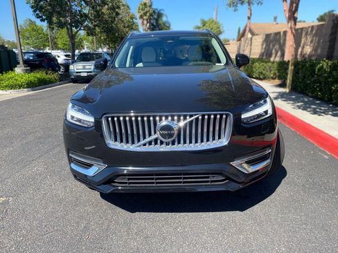Used 2025 Volvo XC90 B6 Plus w/ Protection Package Premier image 3