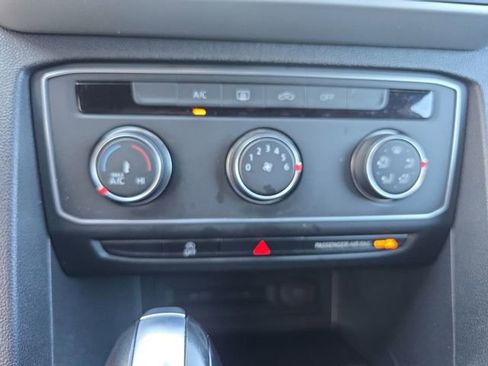 Used 2021 Volkswagen Atlas Cross Sport S image 23