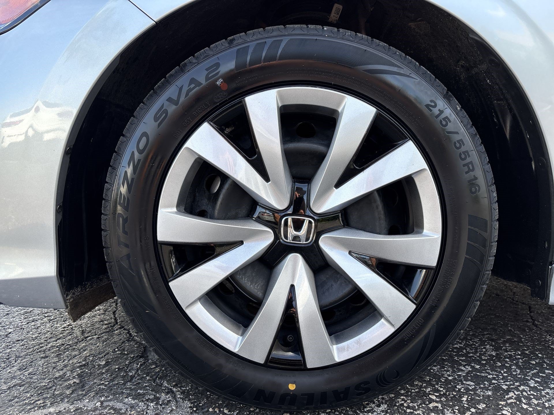 Used 2025 Honda Civic LX image 18