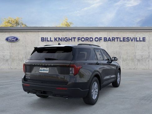 New 2026 Ford Explorer Active RWD image 8
