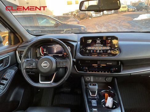 Used 2021 Nissan Rogue Platinum image 17