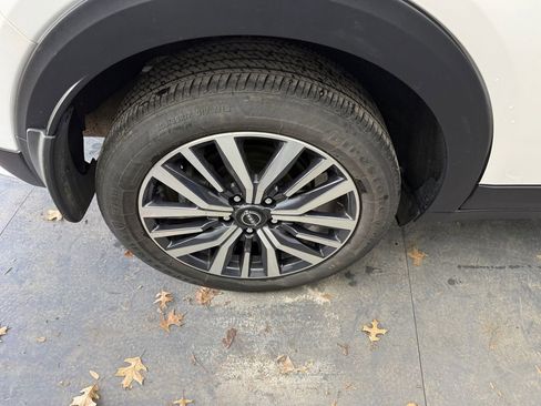 Used 2023 Nissan Kicks SV image 35