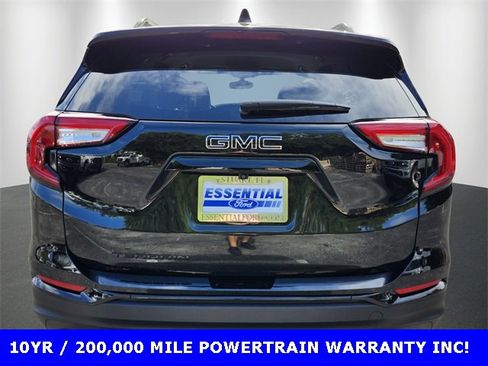 Used 2022 GMC Terrain SLT w/ Elevation Edition image 3