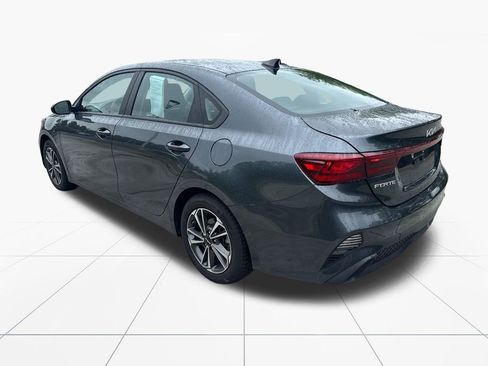 Used 2023 Kia Forte LXS FWD image 6