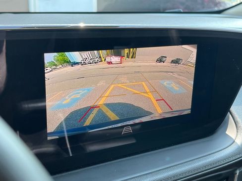 Used 2024 Buick Encore GX Sport Touring image 17