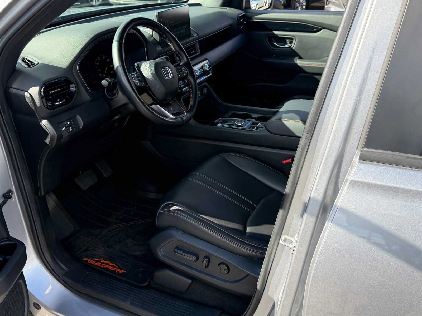 Used 2024 Honda Pilot TrailSport image 13