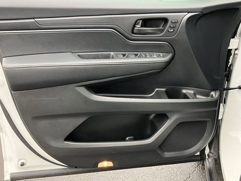 Used 2026 Honda Odyssey EX-L image 14