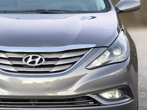 Used 2013 Hyundai Sonata SE FWD image 12