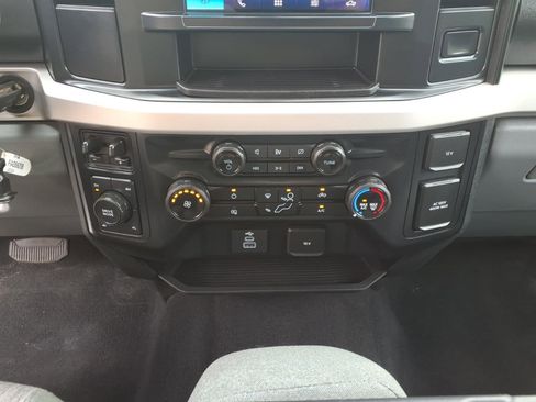 Used 2024 Ford F250 XLT AWD/4WD image 27