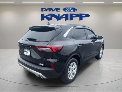 Used 2023 Ford Escape Active w/ Cold Weather Package FWD image 5