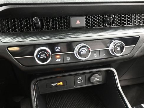 Used 2025 Honda CR-V LX image 21