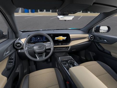 New 2026 Chevrolet Equinox ACTIV w/ Convenience Package III AWD/4WD image 16