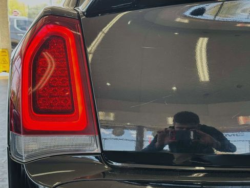 Used 2022 Chrysler 300 S RWD image 13