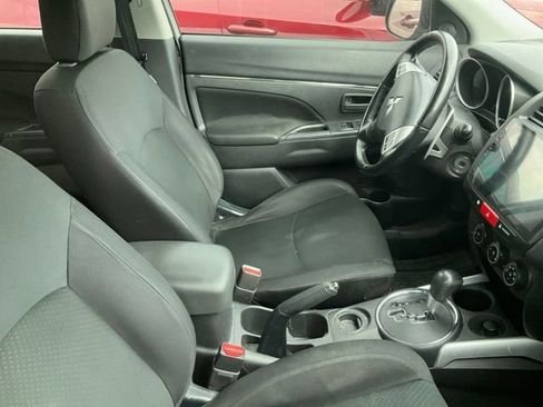 Used 2013 Mitsubishi Outlander Sport ES FWD image 3
