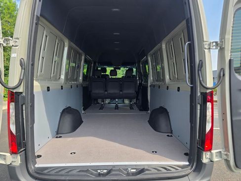 New 2026 Mercedes-Benz Sprinter 2500 image 18