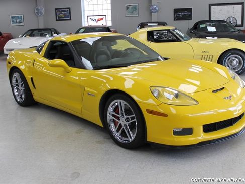 Used 2007 Chevrolet Corvette Z06 w/ Preferred Equipment Group RWD image 8