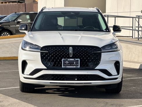 New 2026 Lincoln Aviator Reserve image 8