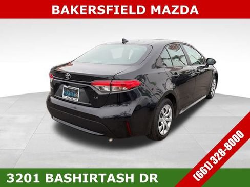 Used 2022 Toyota Corolla LE image 5