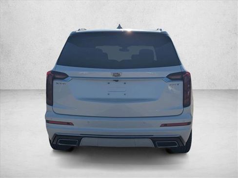 Certified 2022 Cadillac XT6 Luxury image 6