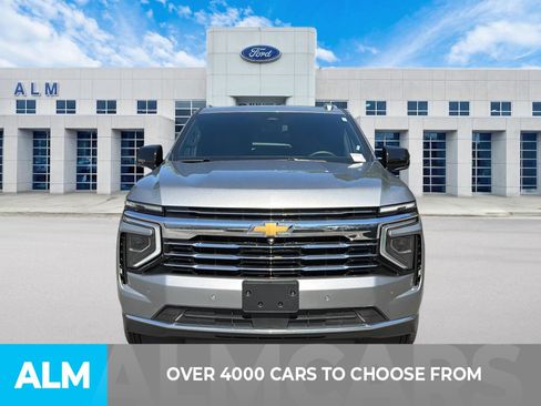Used 2025 Chevrolet Tahoe LT AWD/4WD image 2