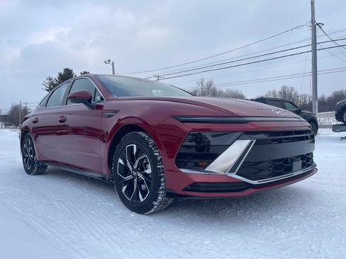 Used 2025 Hyundai Sonata SEL image 3