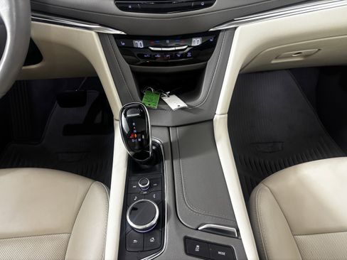 Used 2022 Cadillac XT5 Premium Luxury image 27