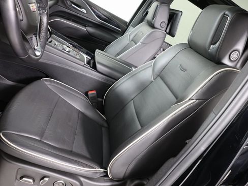 Used 2024 Cadillac Escalade Sport w/ LPO, ONYX Package image 10