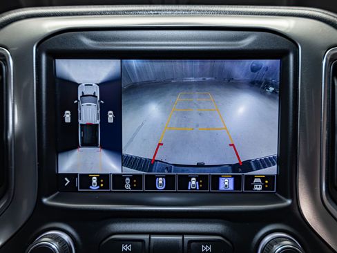 Used 2021 Chevrolet Silverado 2500 LTZ w/ LTZ Plus Package image 22