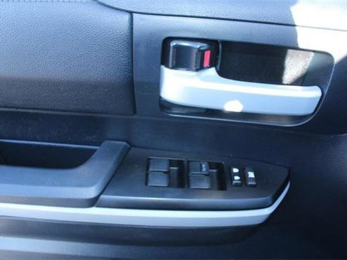 Certified 2019 Toyota Tundra SR5 image 15