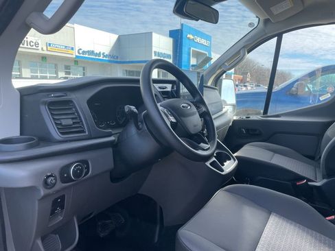 Used 2023 Ford Transit 350 XLT image 7