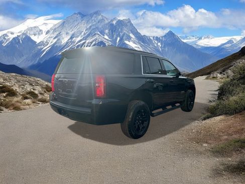 Used 2020 Chevrolet Tahoe LS w/ Enhanced Driver Alert Package image 5