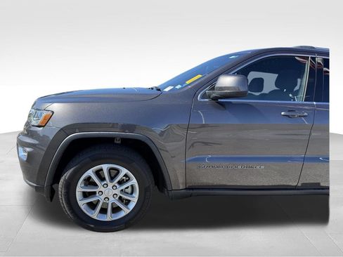 Used 2021 Jeep Grand Cherokee Laredo RWD image 23