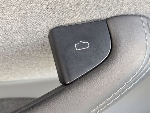 Used 2025 Tesla Model 3 Long Range image 13