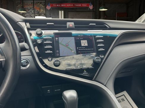 Used 2019 Toyota Camry XSE w/ Navigation Package FWD image 24