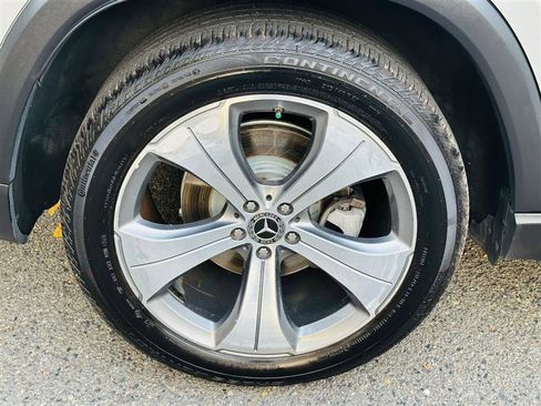 Used 2021 Mercedes-Benz GLS 450 4MATIC image 16