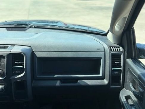 Used 2020 RAM 1500 Tradesman RWD image 17