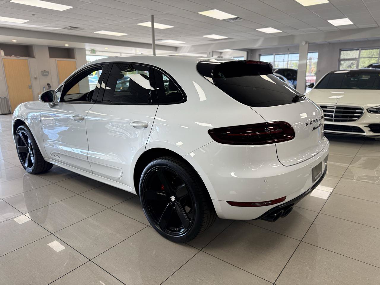 Used 2017 Porsche Macan GTS AWD/4WD image 6