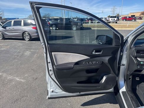 Used 2016 Honda CR-V EX image 9