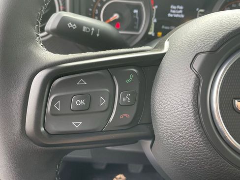 New 2025 Jeep Wrangler Unlimited Rubicon image 31